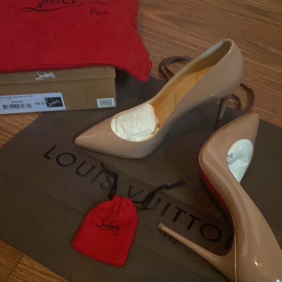 NWOT Christian Lounoutins PigalleFollies 100 Patent Nude Pumps - Picture 9 of 17